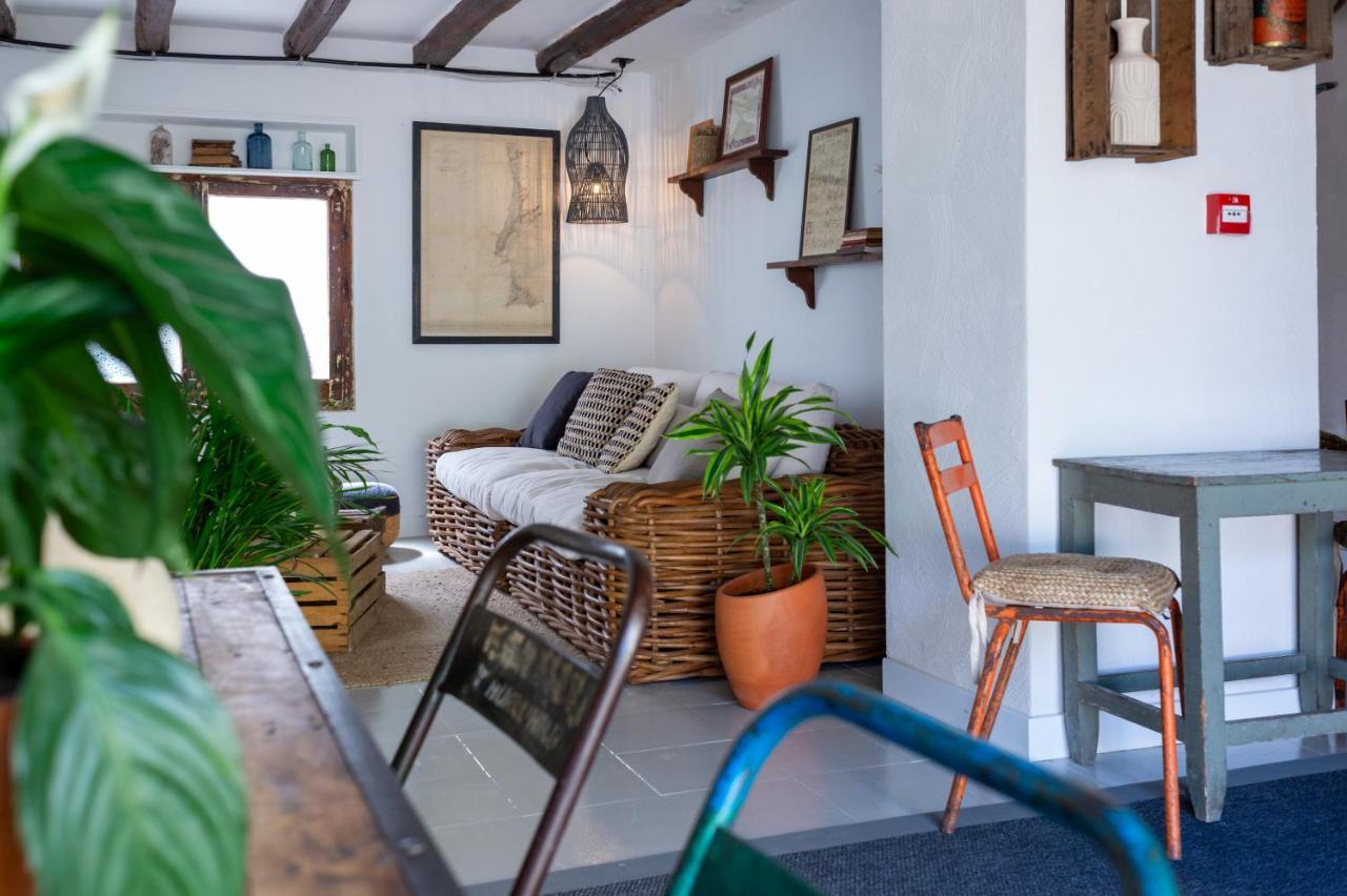 Hostal Boutique Es Menut Tossa de Mar Ngoại thất bức ảnh