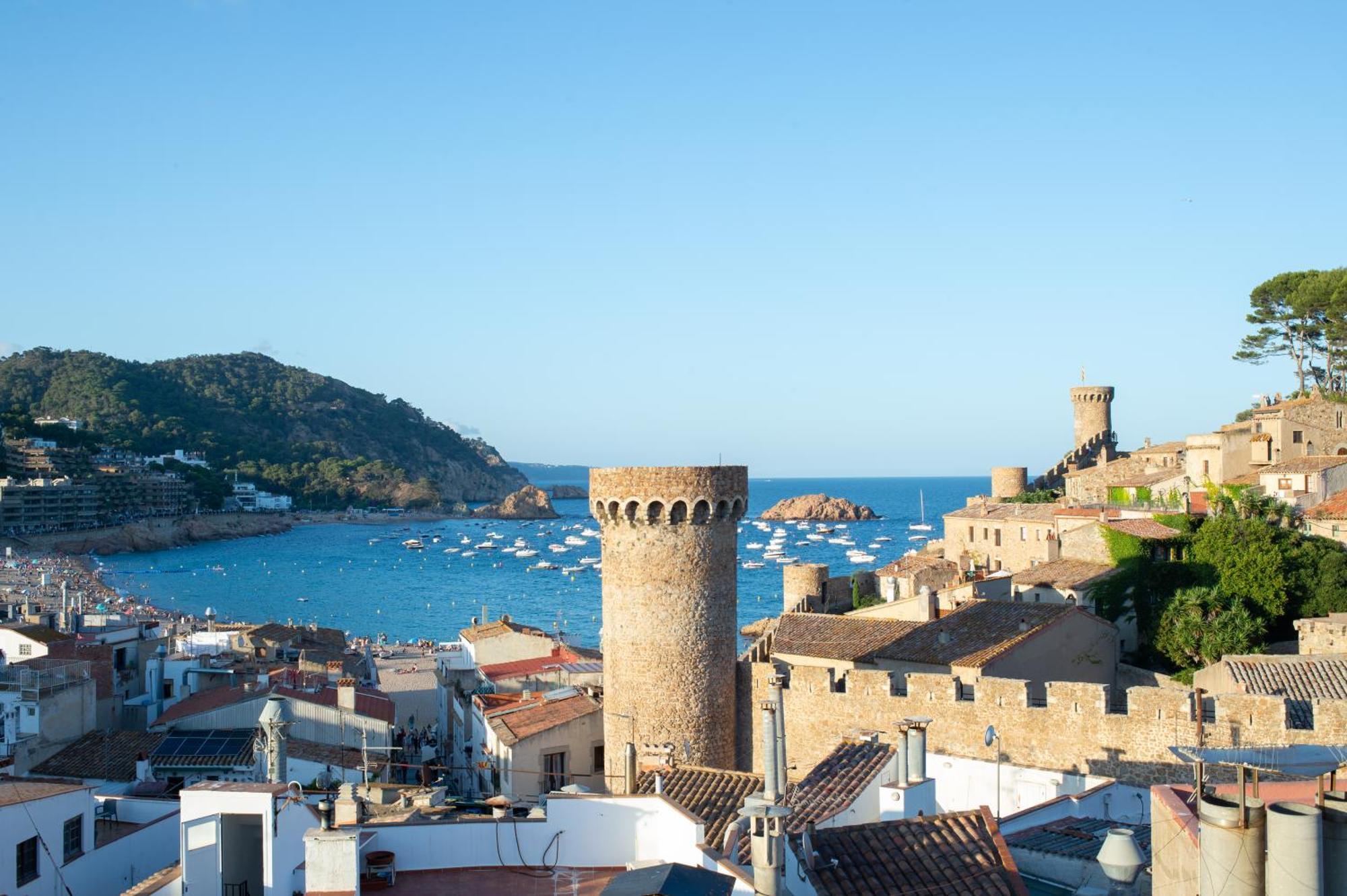 Hostal Boutique Es Menut Tossa de Mar Ngoại thất bức ảnh