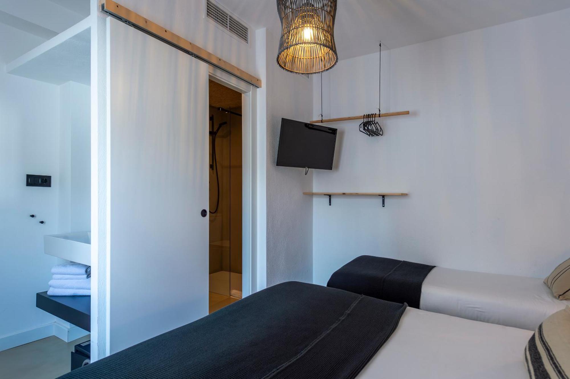 Hostal Boutique Es Menut Tossa de Mar Ngoại thất bức ảnh