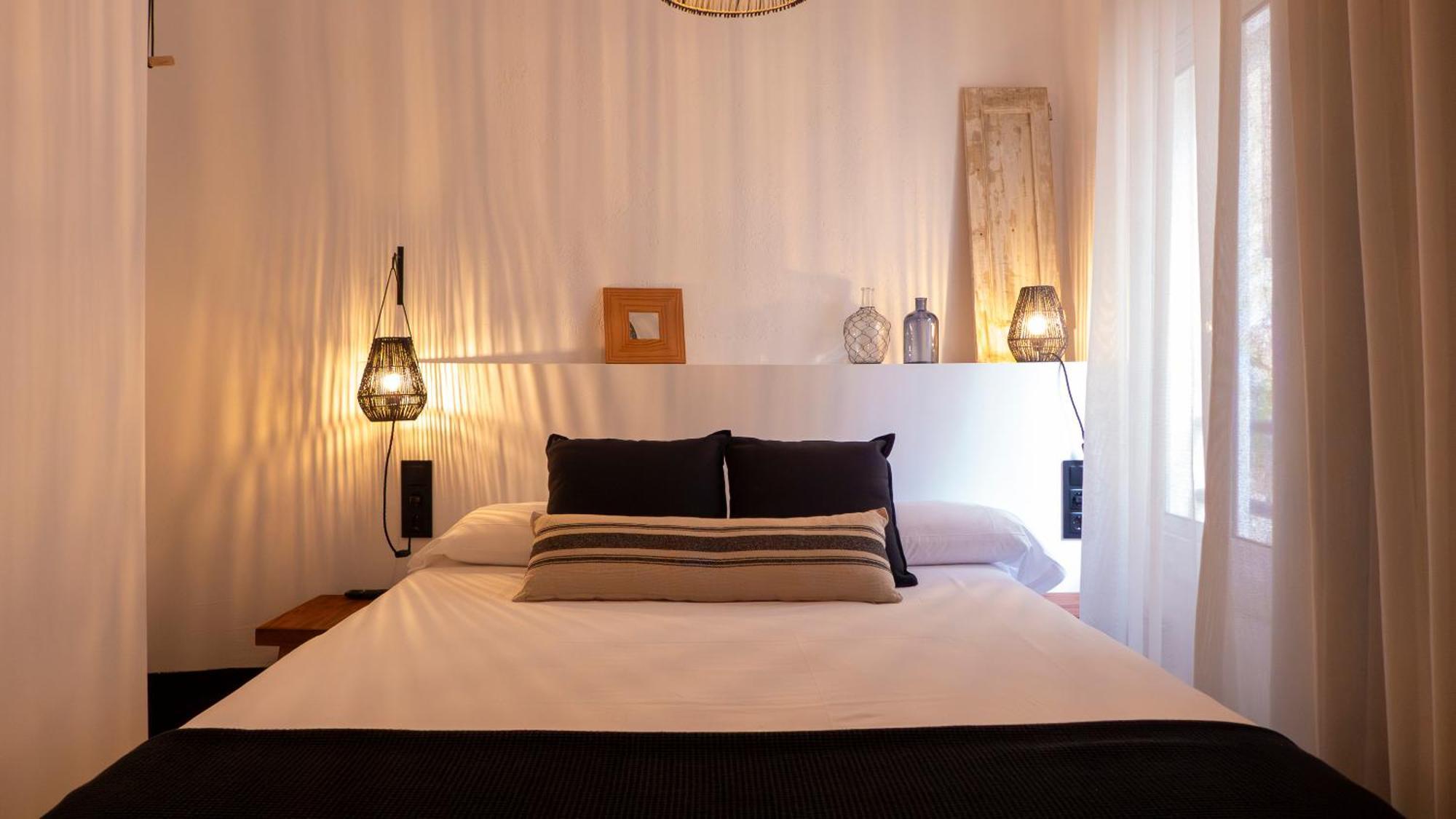 Hostal Boutique Es Menut Tossa de Mar Ngoại thất bức ảnh