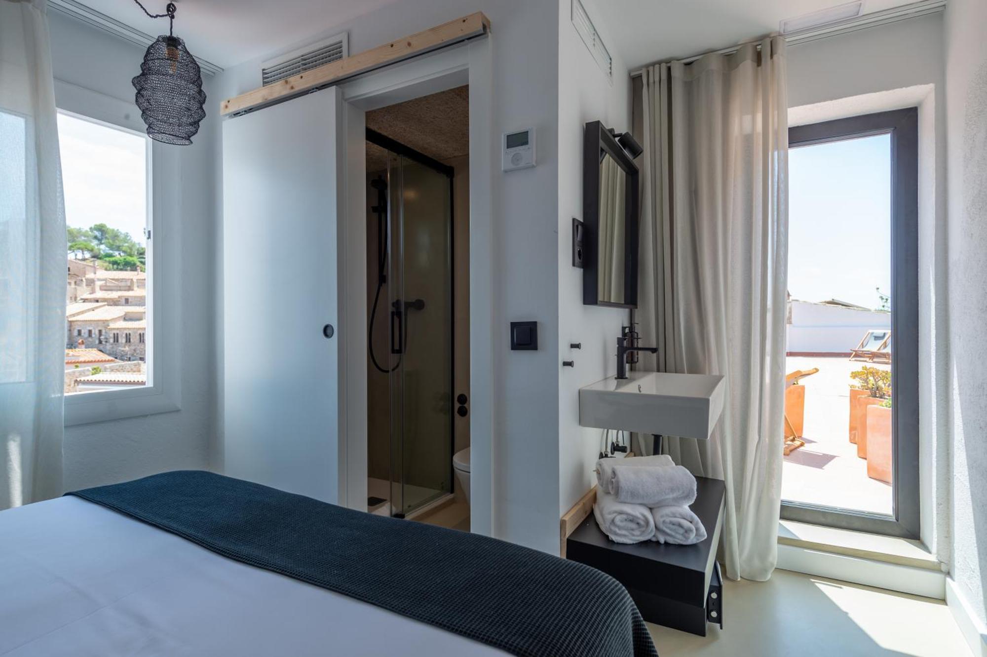 Hostal Boutique Es Menut Tossa de Mar Ngoại thất bức ảnh