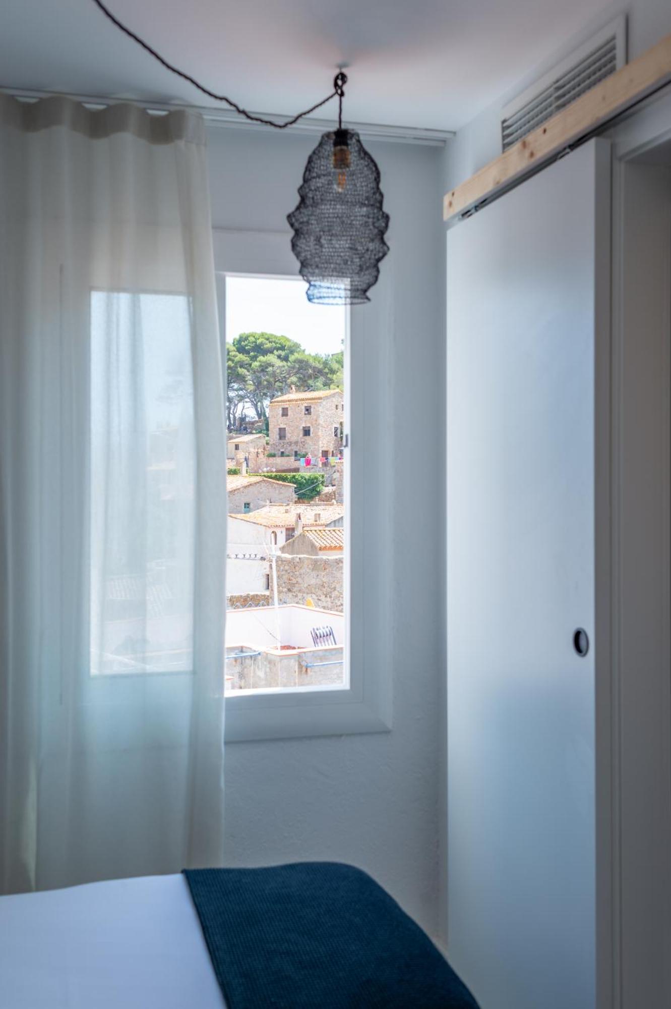 Hostal Boutique Es Menut Tossa de Mar Ngoại thất bức ảnh